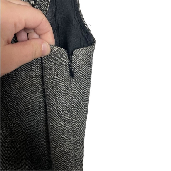 VINTAGE Banana Republic Wool Herringbone Pleated Neck Sheath Dress Grey Size 2 - Picture 7 of 12